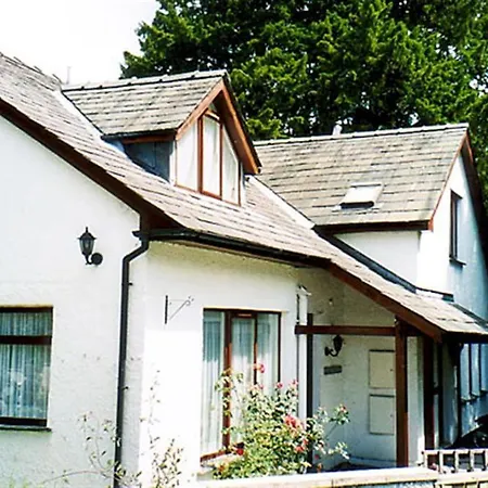 Feriehus Yew Tree *